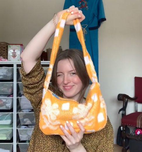 Isabelle Wedel Modejournalistin Portfolio Hamburg Upcycling Tasche Level Up TikTok